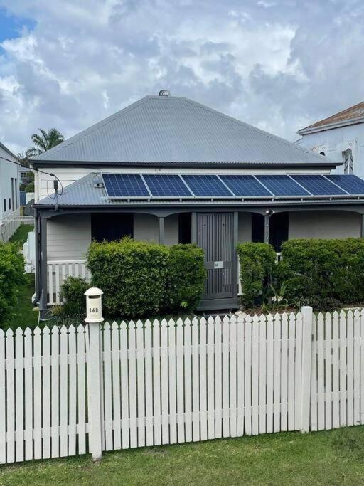 Holiday home Retreat On Murray - Pool, Playground, Huge Deck!