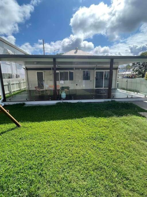 Retreat On Murray - Pool, Playground, Huge Deck! Holiday home